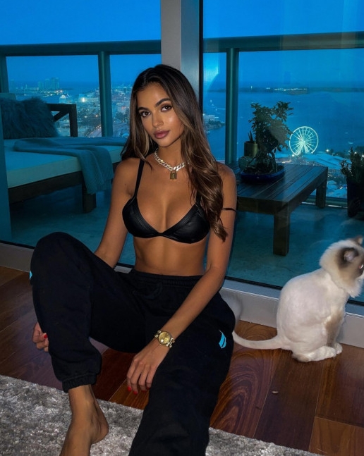 konyagencescort-1 Konya'da Escort Hizmeti Sunan Genç Kızlar