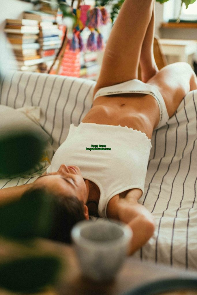 Konya Escort Miranda İster Otel İsterseniz Eve Gelir